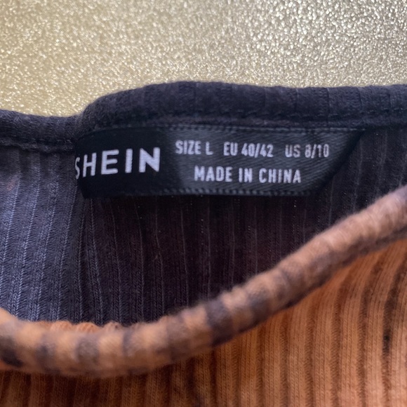 Black Bleach Tie-Dye "Queen" Lettuce Trim Cropped Tank Top - Picture 3 of 4